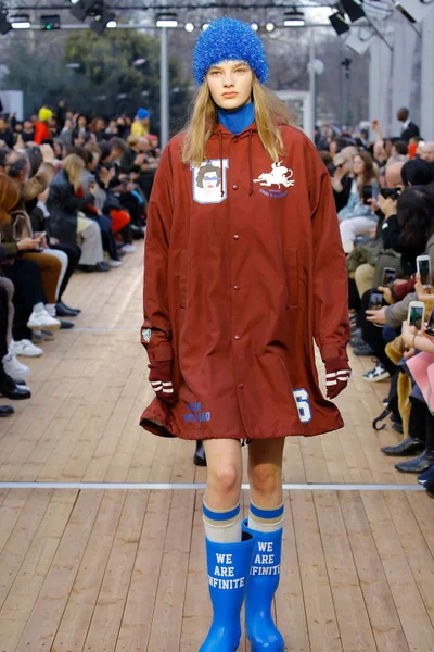 Look 71